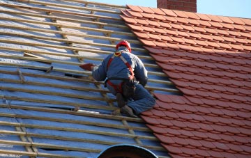 roof tiles Flitton, Bedfordshire
